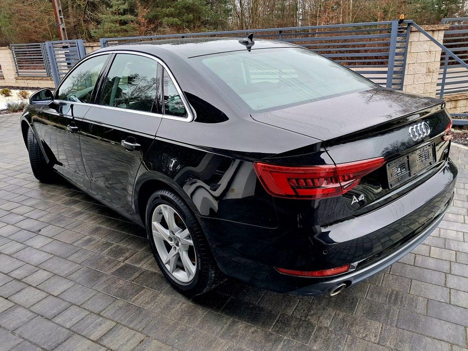 Audi A4 .B9 Sedan navi