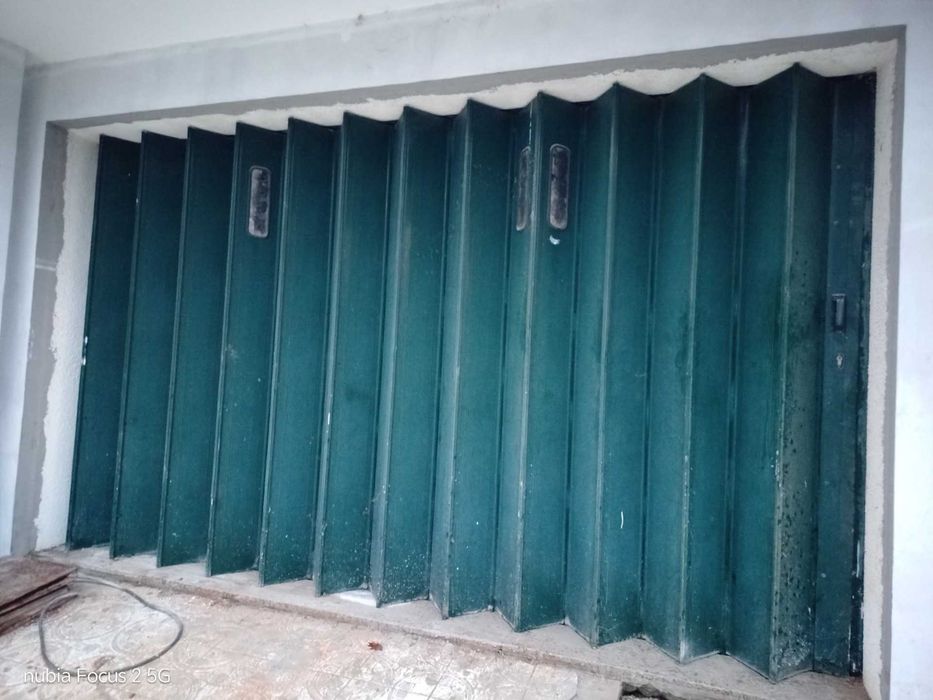 Portão de Garagem em Fole Verde