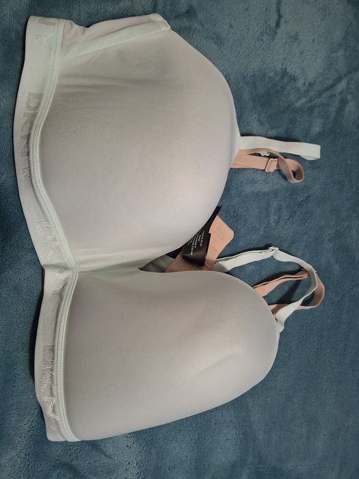 DKNY sliczne staniki 38 d czyli 85 d