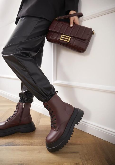 Демісeзонні жіночі ботинки