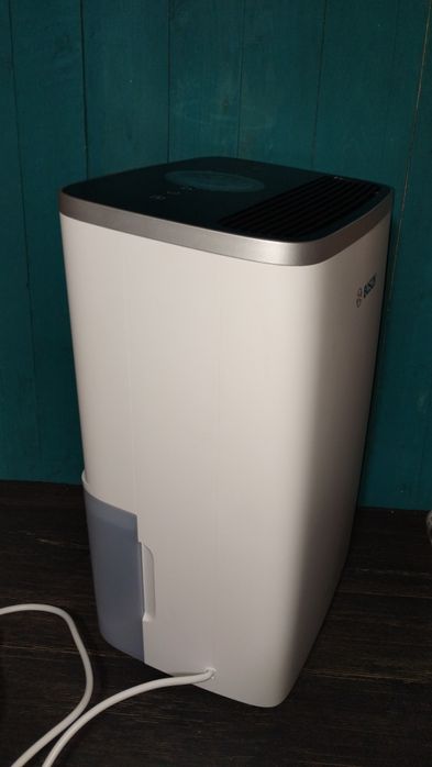 Великий осушувач повітря Bosch