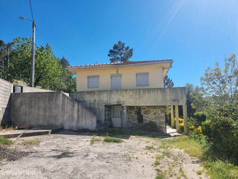 Moradia T2 Venda em Mosteiro,Vieira do Minho