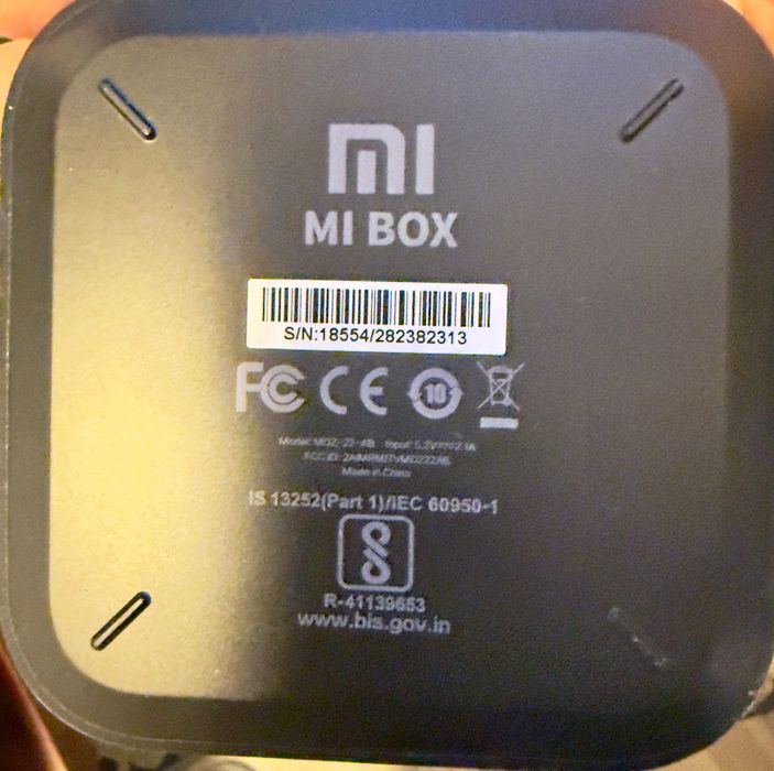 TV Hisense 32" 32A4N + MIBox4 - Como novo