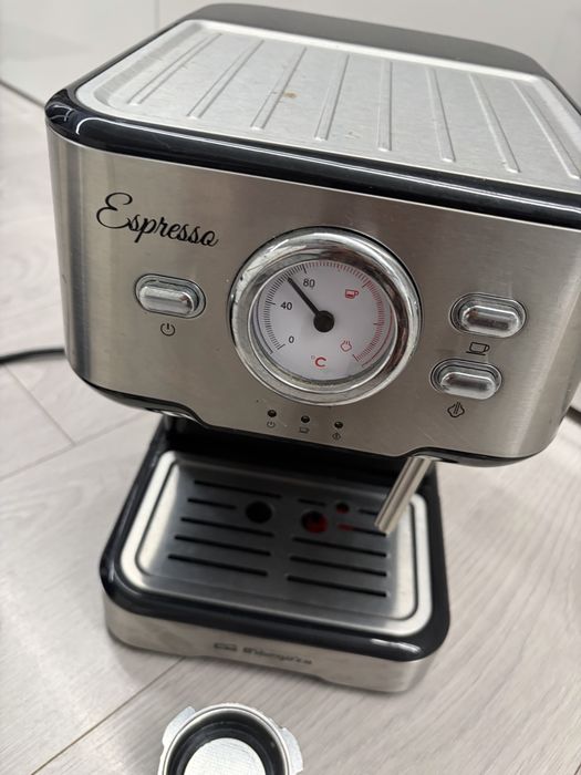 Maquina de cafe com moinho