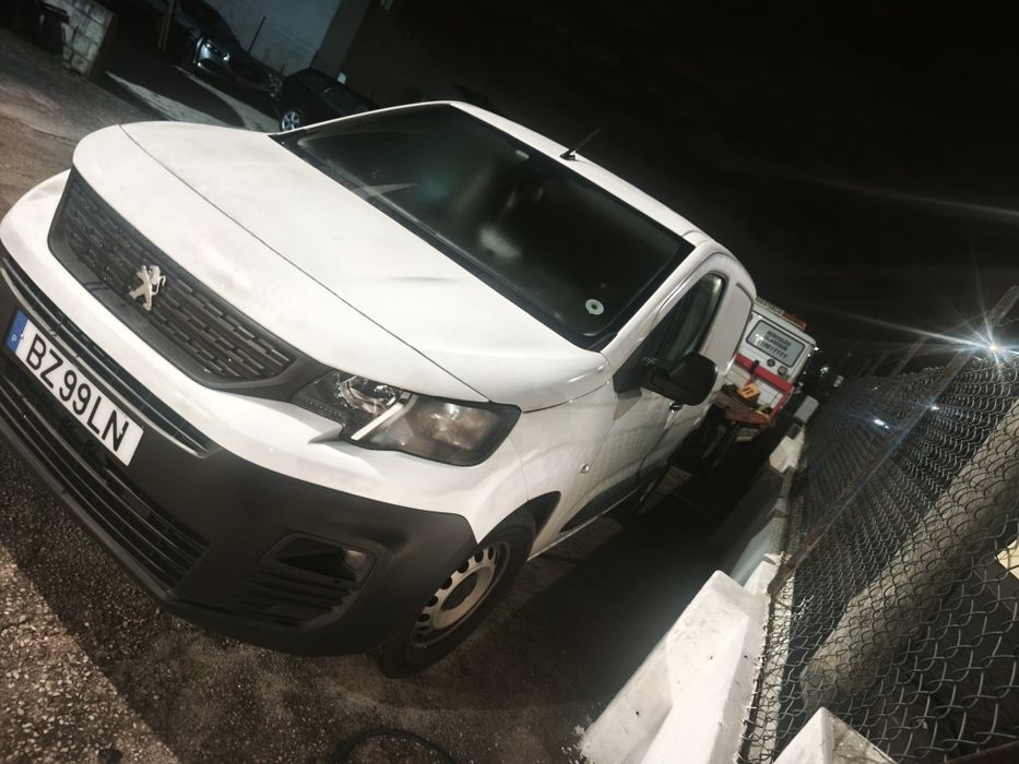Peugeot partner 3 lugares impecável iva descriminado