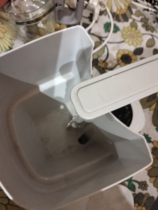 ekspres do kawy marki MOULINEX, model 855.