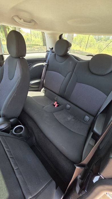 Mini Cooper D 1.6 110cv