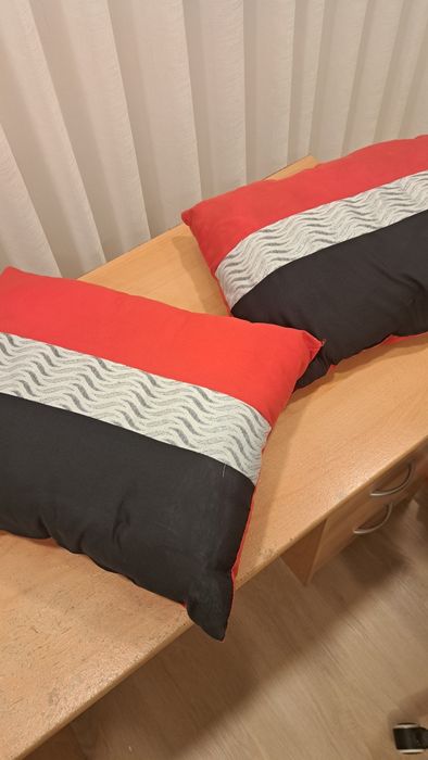 Edredão Vermelho e Preto