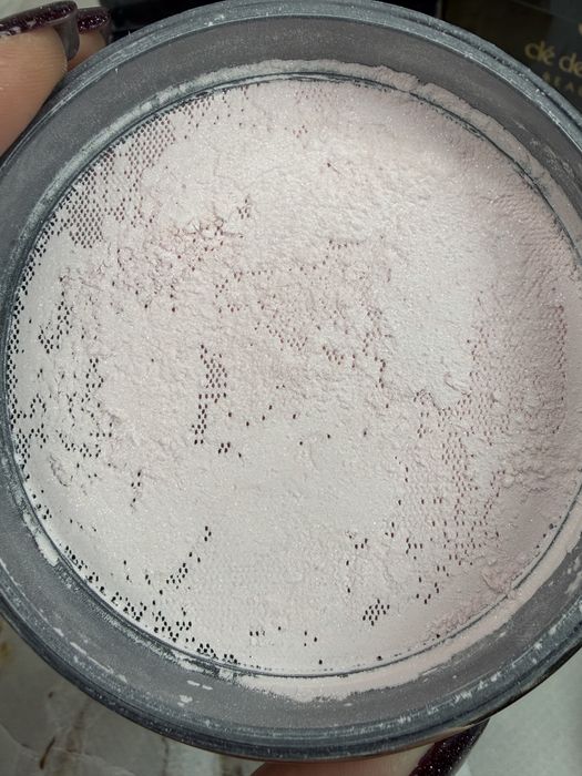 Пудра розсипчаста для обличчя Shiseido прозора