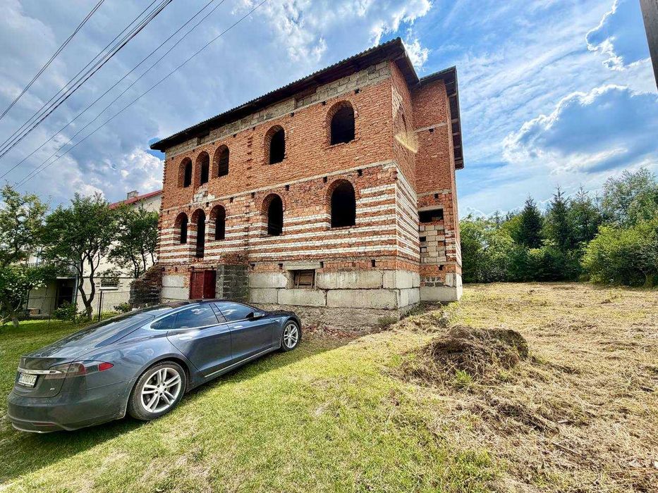 Продаж незавершеного будівництва (65% готовності) у м. Борислав
