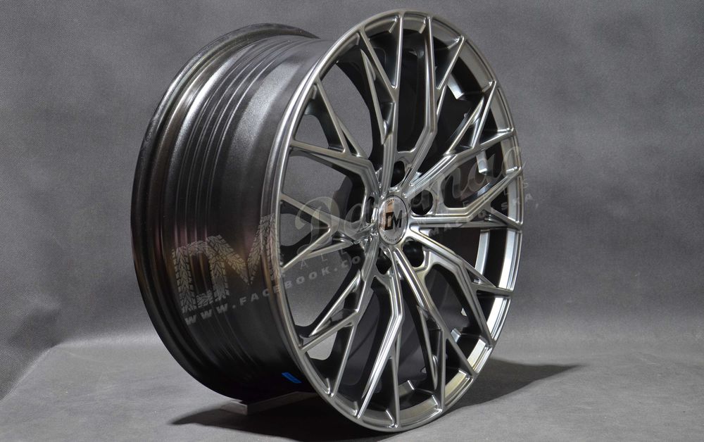 Felgi Aluminiowe DM04 Flow Forming 18" 8J ET35 5x108 Hyper Black