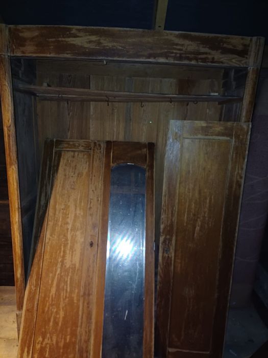 Szafa stara  xxxxxxxxxxxcx