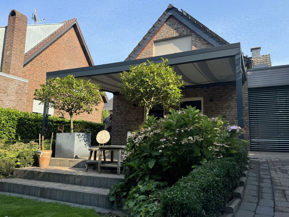 Ogrody zimowe (drewno i aluminium), Pergole, Carporty, Markizy