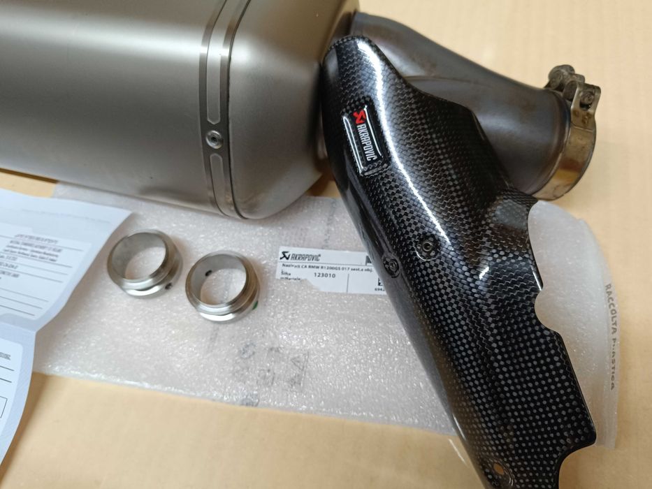 Ponteira Akrapovic Titânio BMW R1200 GS ou GSA ou R1250 GS GSA
