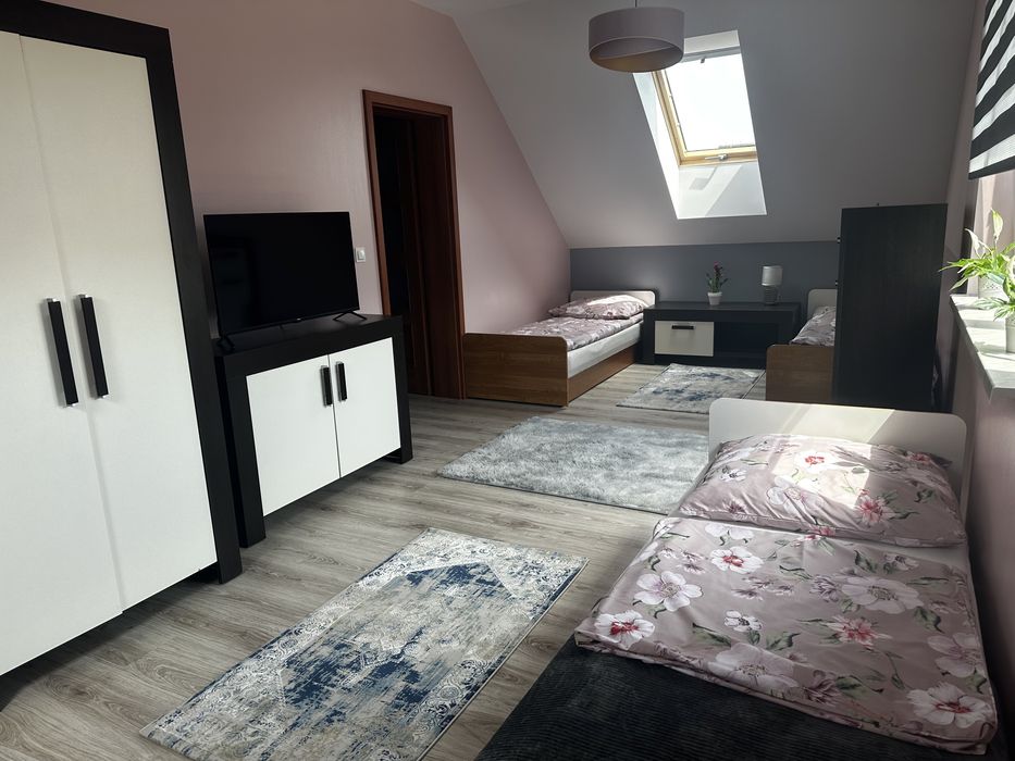 Dom pod lasem Sława Tarnówek 60 Noclegi całoroczne