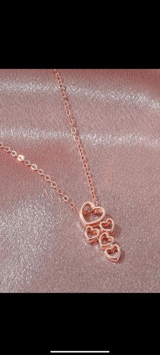 Colar em aço inoxidável