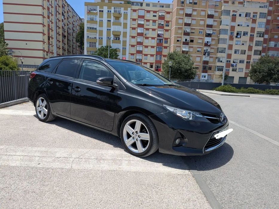 Toyota Auris Touring Sports 1.4 D-4D Com+P.Sport