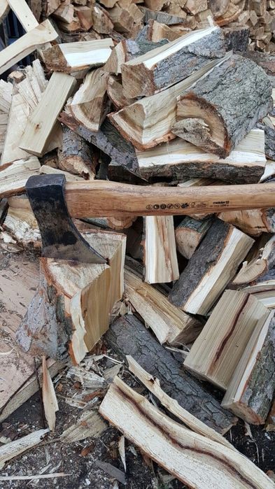 Продам дрова твердої породи