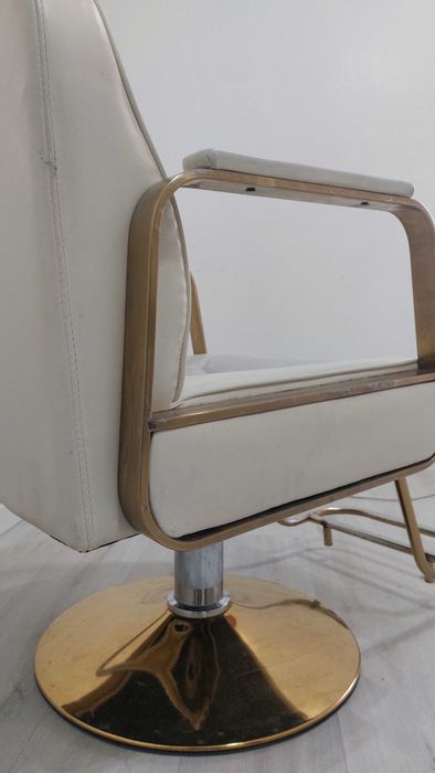 Cadeira cabeleireiro dourada