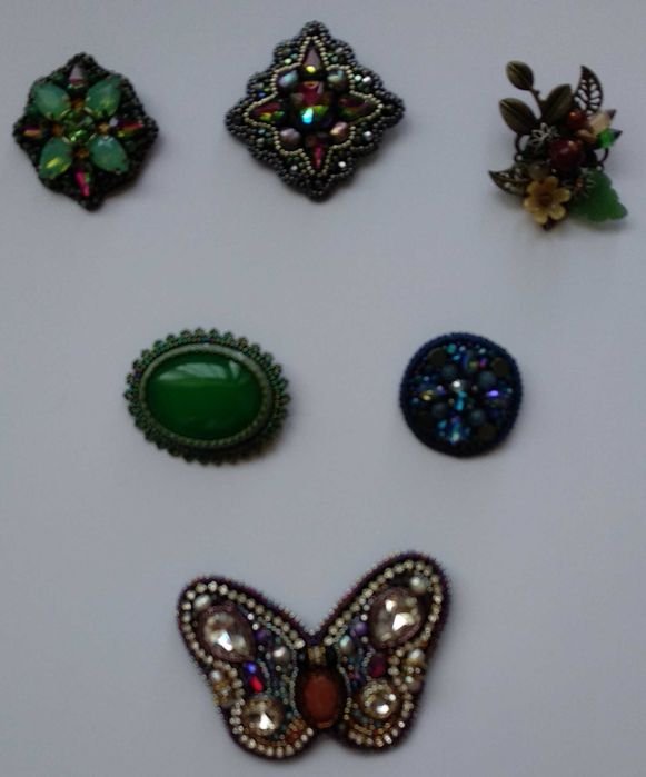 Varias decorações artesanais