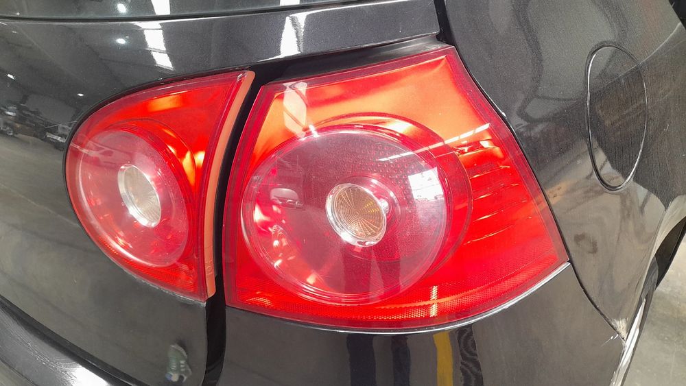 Farolim direito VOLKSWAGEN Golf V (1K1)