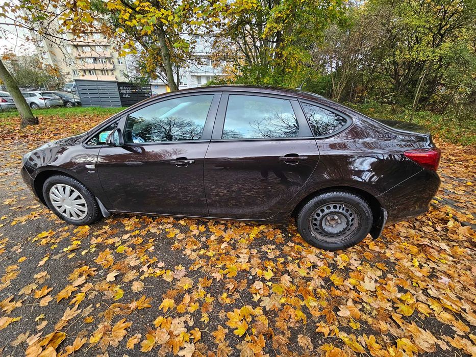 Opel Astra 2014r