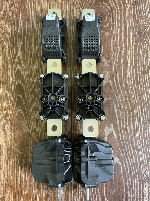 Пиропатрон батареи 1064689-00-J/1064689-00-I Tesla 3/Y, S/X, S/X 2021-