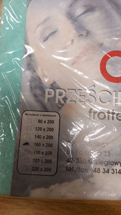 Duże prześcieradło  z gumką