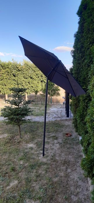 parasol przeciwsłoneczny