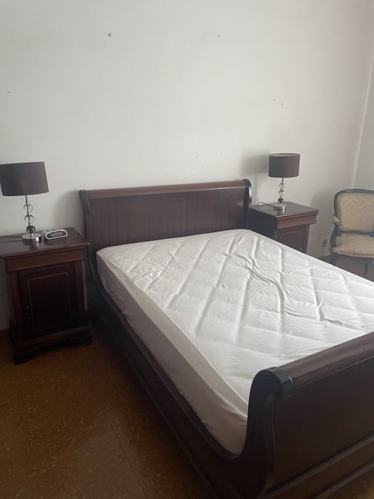 Quarto casal em mogno