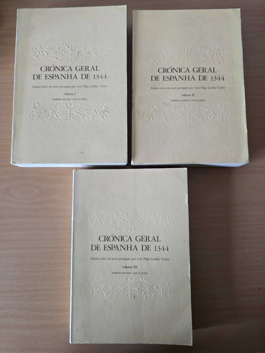 3 volumes da "Crónica Geral de Espanha de 1344"