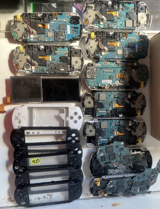 Psp sony запчастини всі робочі