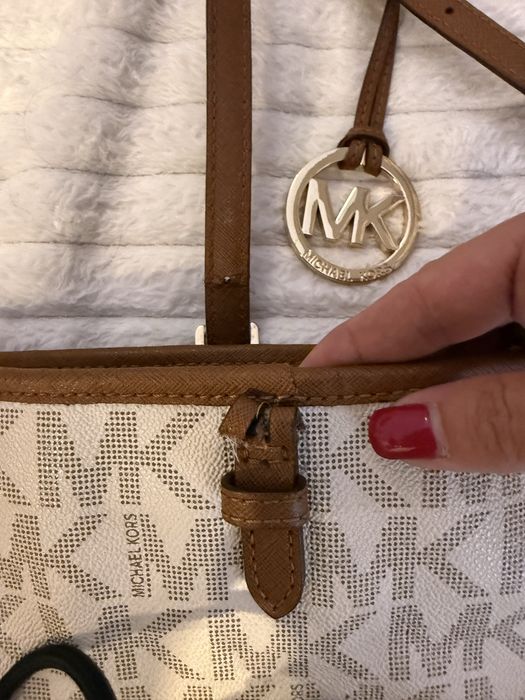 Mala Michael Kors