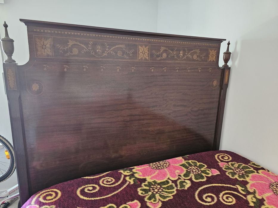 Cama de casal para desocupar