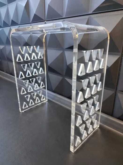 Taboret Kina z rączką / Stołek przeźroczysty Akryl Plexi