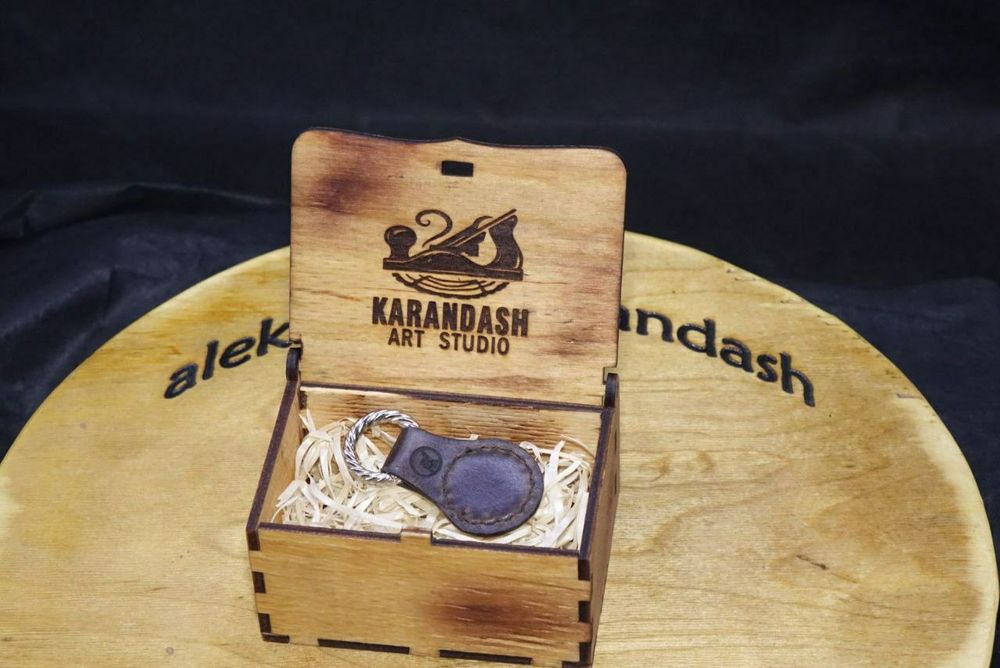 Брелок візитівка