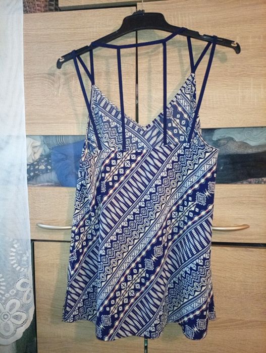 Piękny Top Na Ramiączkach Wzory Uni