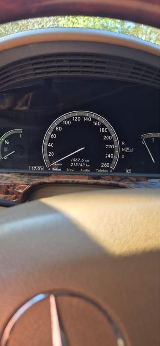 Mercedes W221 320