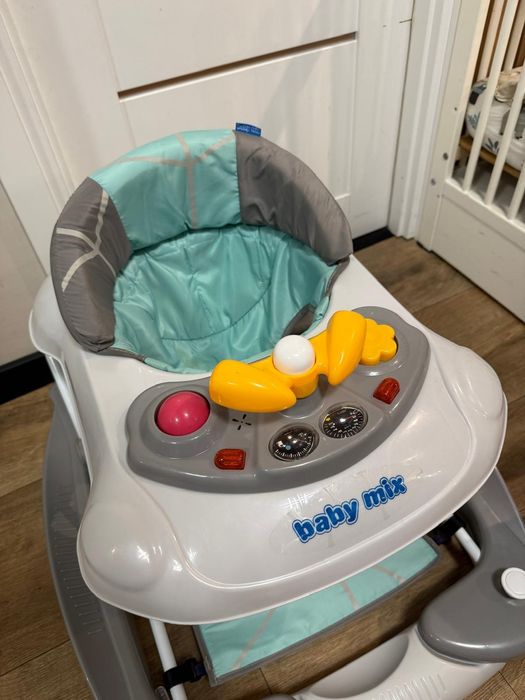 Chodzik dla dzieci Baby Mix z funkcją huśtawki