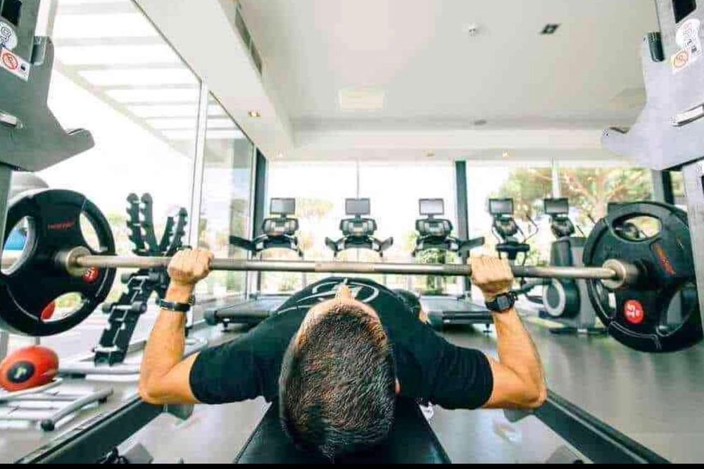 T2 Novo Condomínio Privado (campo de Padel e ginásio )