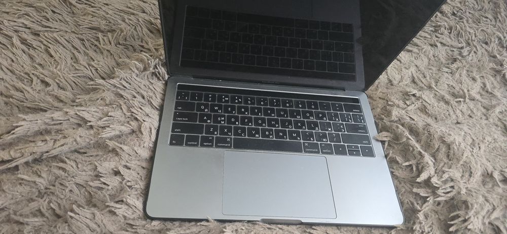 MacBook Pro в хорошем состоянии