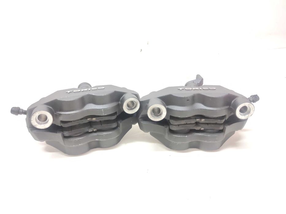 SUZUKI GSX-R 750 / 600 K8 K9 L0 Zacisk Zaciski Hamulcowe Przednie