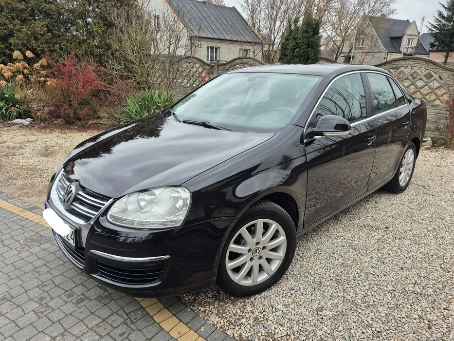 Volkswagen Jetta 1.9 TDI 105 km Klimatronic Czarna Alusy Hak