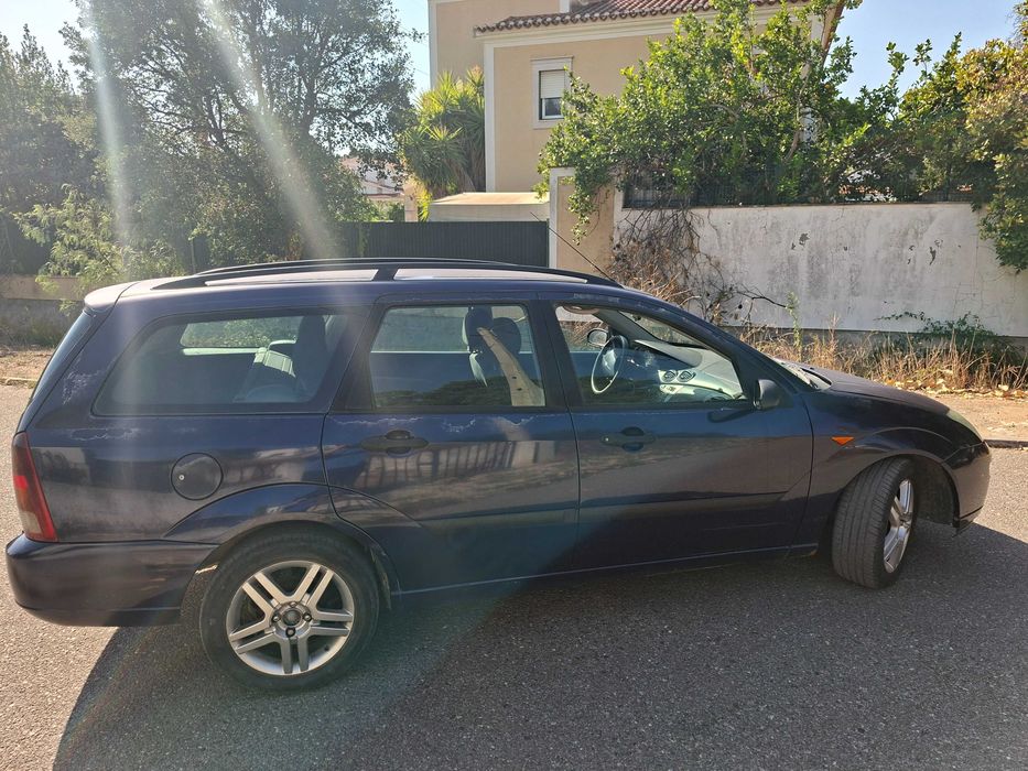 Carro ford 1.8 tddi em bom estado
