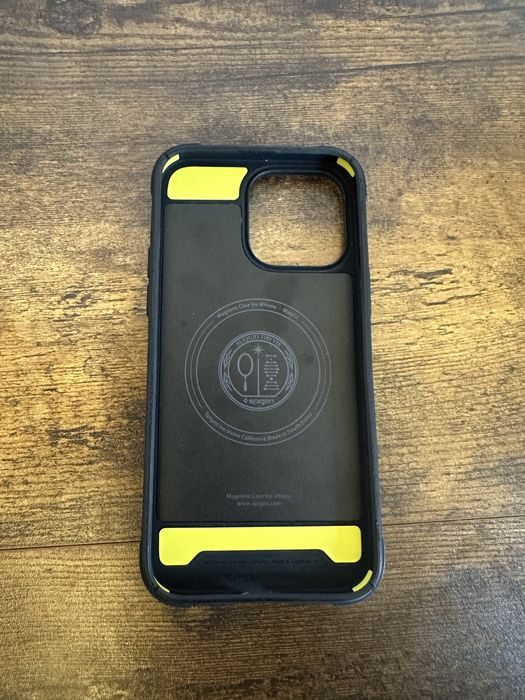 Etui Spigen black iphone 14 pro max