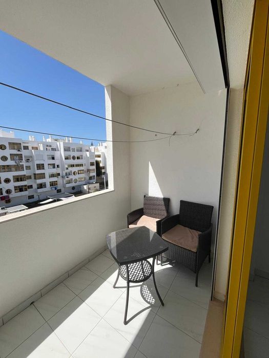 T2 mobilado junto á Praia de Vilamoura | 120 m² | Ar condionado, varandas