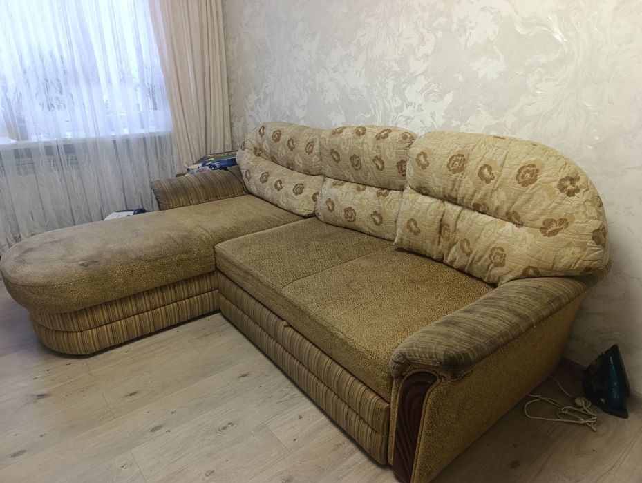 Диван продам Терміново