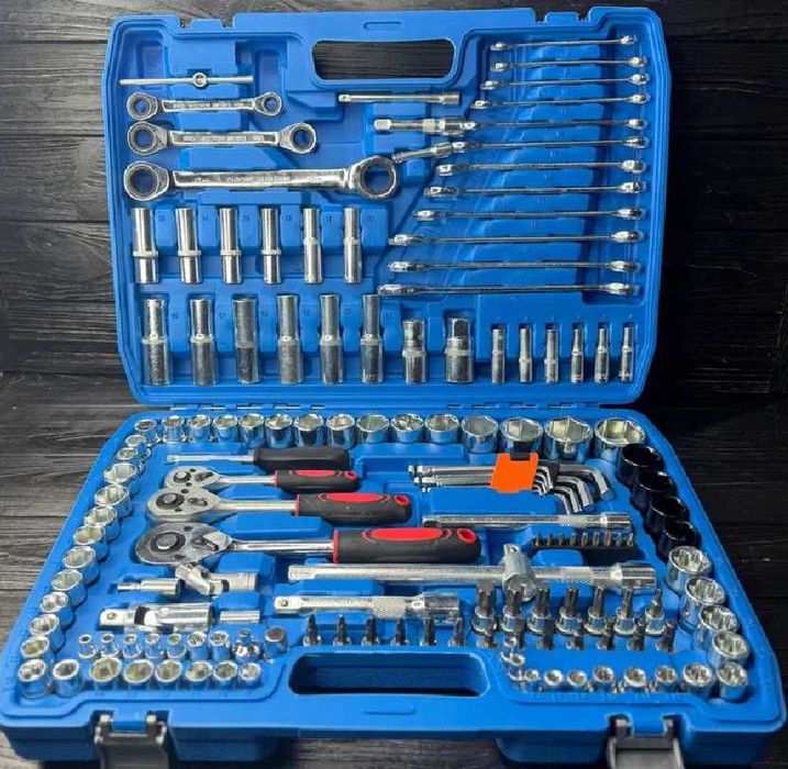 НАБОРЫ ручных инструментов головок Набір ключів від 40 до 216шт