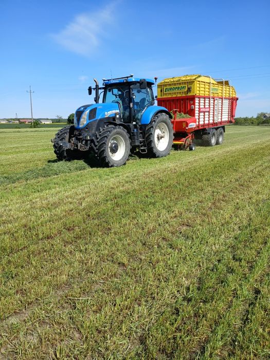 Zbiór traw przyczepą samozbierającą