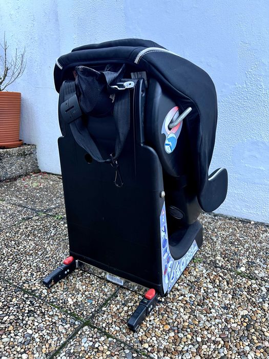 2 Cadeiras bebé Chico para automóvel com ISOFIX 8-18Kg